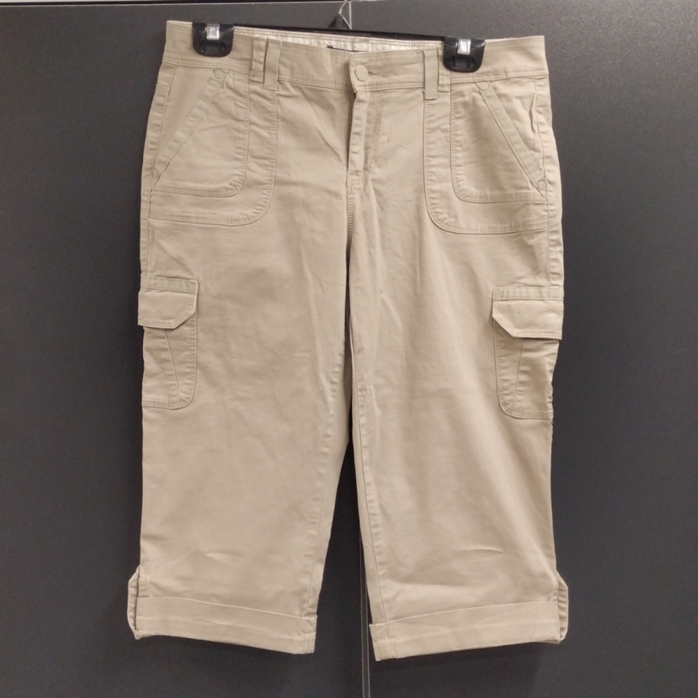 Gloria Vanderbilt Capris